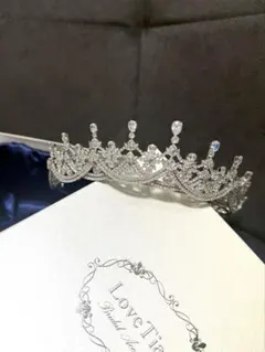 LoveTiara クリスタルティアラ オリジナルケース付き - メルカリ