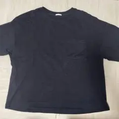 GU 黒Tシャツ