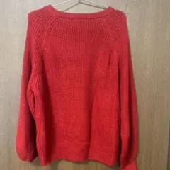赤 ケーブル編み 長袖ニット