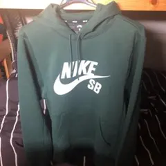 NIKE SB パーカー