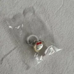 サンリオキャラクターズ　なりきりオイスター　めじるしアクセサリー　牡蠣キティ