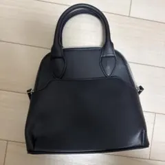 ブラック ハンドバッグ