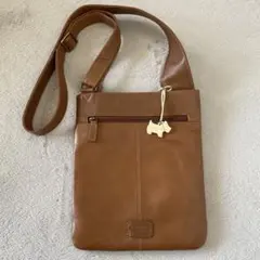ラドリー　RADLEY ショルダーバッグ　レザー　犬チャーム　ブラウン