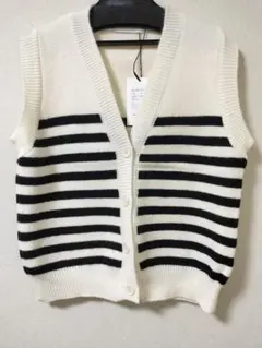 me+em select，ミームセレクト ボタン付Vネックボーダーベスト