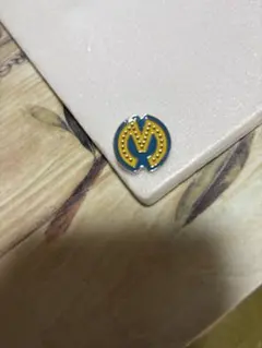 激レア Mrs. GREEN APPLE Ensemble ピンバッジ 台紙付き 2025年最新】Mrs. GREEN APPLE ピンバッジ ensembleの人気