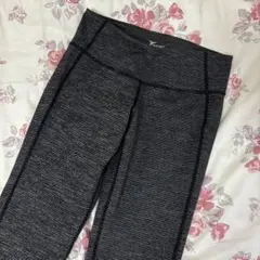OLD NAVY フィットネスタイツ S/Pブラックストライプのサムネイル