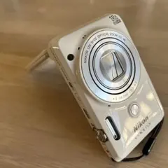 Nikon COOLPIX S6900 ホワイト 動作品のサムネイル