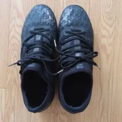 PUMA FUTURE ブラック　サッカートレーニングシューズ