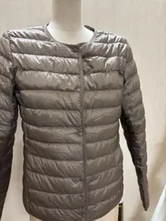 ユニクロUNIQLOベージュ系ダウンジャケットLサイズ