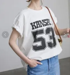 IENA KANSAS 53 ロゴプリント 半袖Tシャツのサムネイル
