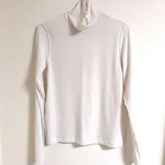 GU　ソフトリブタートルネックT　長袖