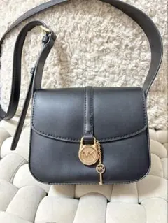 MICHAEL KORS ショルダーバッグ ブラック　黒　マイケルコース　かばん