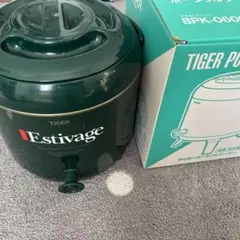 Item thumbnail for item 0448bf91-59a7-42d8-9e50-6bedf813ce46