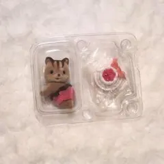 シルバニアファミリー 赤ちゃんケーキパーティーシリーズ　くるみリスの赤ちゃん