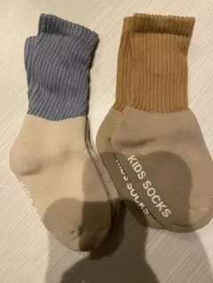 ベビー靴下　リブ編み　1-3歳