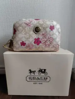 COACH シグネチャー 花柄 ポーチのサムネイル
