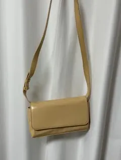 ショルダーバッグ　イエロー