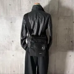 Dolce & Gabbana ブラックショルダーバッグ一度着用の帽子付けます