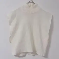 ハイネック ニットベスト【S】ホワイト バックファスナー 綺麗め 重ね着