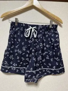 スナイデルホーム　ショートパンツ