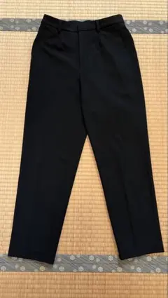 UNIQLO スマートアンクルパンツ 黒