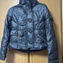 ブラーミン　黒いショート丈ダウンジャケット フード付き