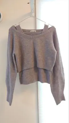 GU　オフショルダー グレー クロップドニット