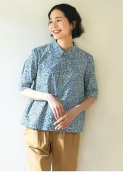アトリエドゥサボン ひまわりチェックプリント袖ひらひらブラウス