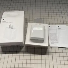 ① 純正品　20W USB-C Power Adapter