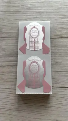 More Couture ネイルフォームのサムネイル