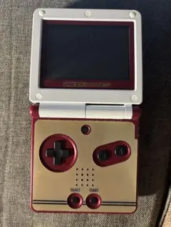 Item thumbnail for item 32f36125-2964-4f90-aa6c-31878e9256df