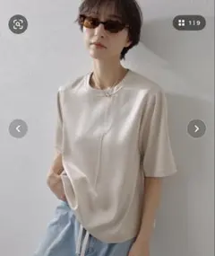 Whim GazetteサテンTシャツ　半袖　カットソー　サテンTEEブラウスのサムネイル