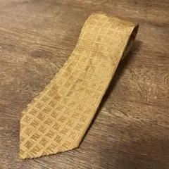 ネクタイ フェンディ