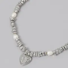 Jeanasis ハートチャームネックレス