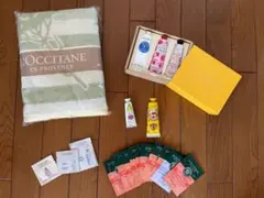 ロクシタンのセット　バスタオル　招き猫　ハンドクリーム　ローズ＆シア　おまけ付き