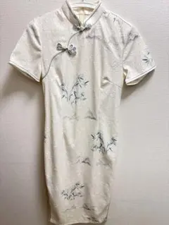 アイボリー 竹刺繍 チャイナドレス 半袖 膝丈