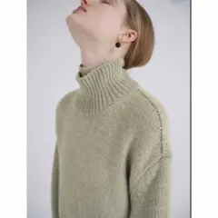 AURALEE CAMEL WOOL MIX KNIT TURTLE NECK