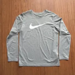 Nike DRI-FIT グレー 長袖カットソー 子供