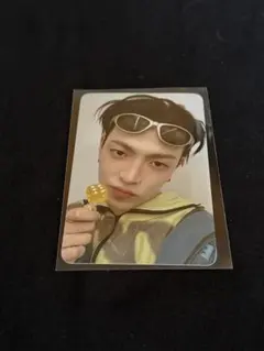ATEEZ ポップアップ COLOR ホンジュン 3Dステッカー トレカ - メルカリ