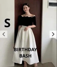 BIRTHDAY BASH スカラップレディートップスのサムネイル