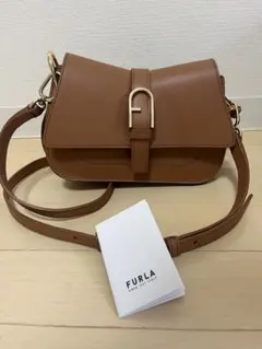Furla Flow トップハンドル M