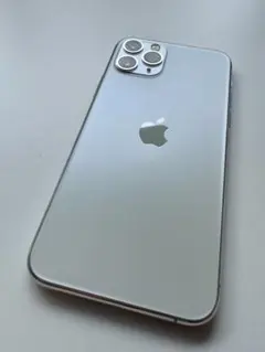 Apple iPhone 11 Pro 256GBシルバー バッテリー100%