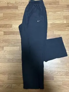NIKE ナイロンパンツ　ブラック　テック