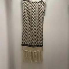【高円寺　ミリタリアで購入】アイボリー 花柄 フリンジ付きストール