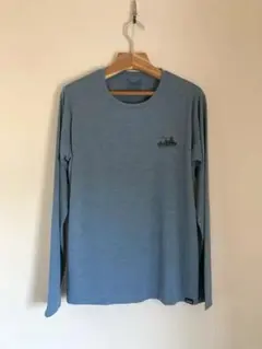 パタゴニア　ウィメンズロングスリーブキャプリーンクールデイリーグラフィックシャツ