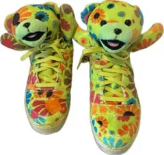 adidas スニーカー