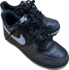 NIKE AIR FORCE 1 ブラック ライトブルーのサムネイル