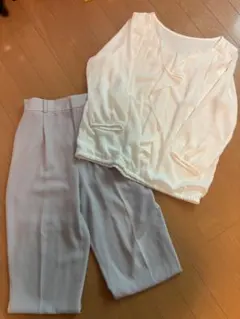 ホワイト系　パンツ　ブラウス　コーデセット　M