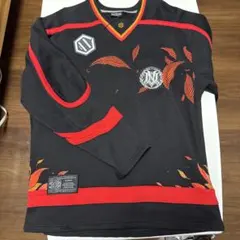 DOLLY NOIRE リーフプリント Vネック トレーナー