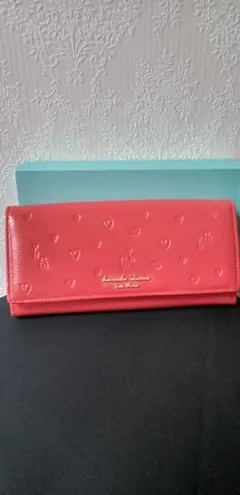 新品同様 箱付き サマンサタバサ 本皮 長財布 定価20900円